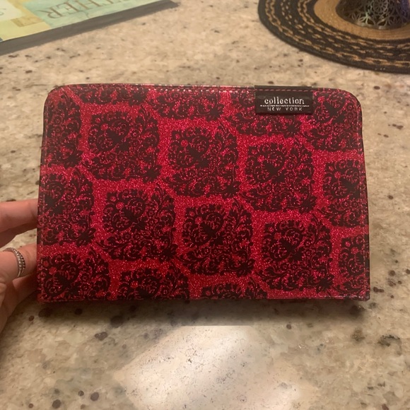 Tablet case - Picture 1 of 2